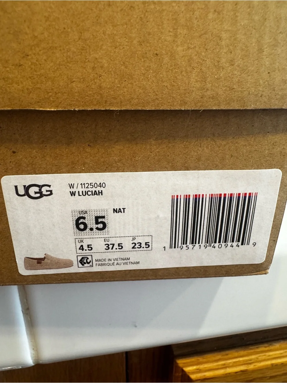 UGG Loafers $90 Retail